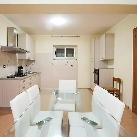 Apartman Milly House Letojanni